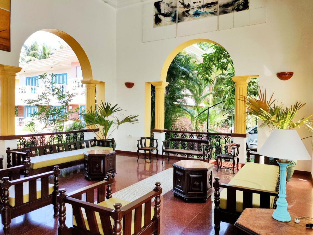 Coconut Grove Beach Resort Colvá Exterior foto