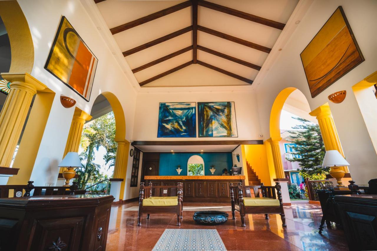 Coconut Grove Beach Resort Colvá Exterior foto